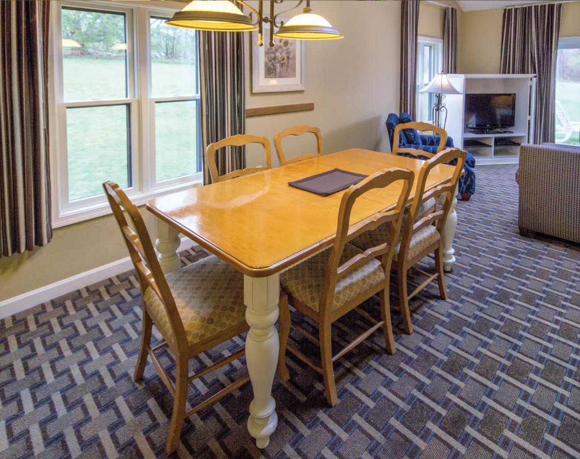 Club Wyndham Newport Overlook Джеймстаун Экстерьер фото