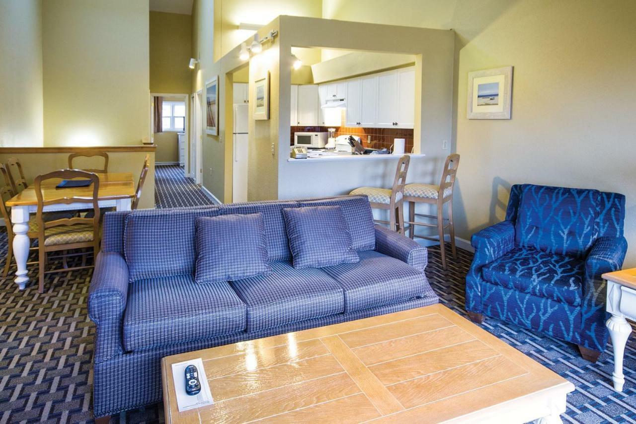 Club Wyndham Newport Overlook Джеймстаун Экстерьер фото